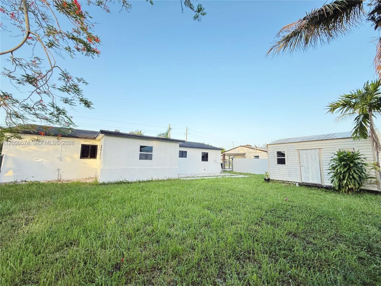 2401 SW 50th Ter , Plantation, FL 33317 Photo