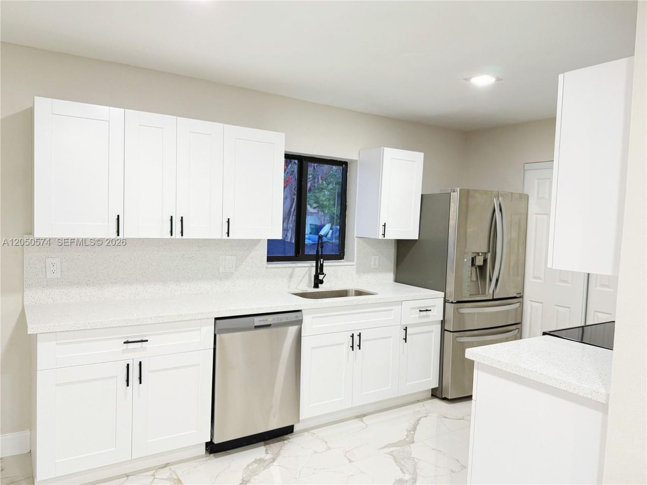 2401 SW 50th Ter , Plantation, FL 33317 Photo