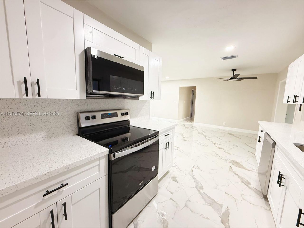 2401 SW 50th Ter , Plantation, FL 33317 Photo