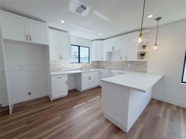 14740 Polk St , Miami, FL 33176
