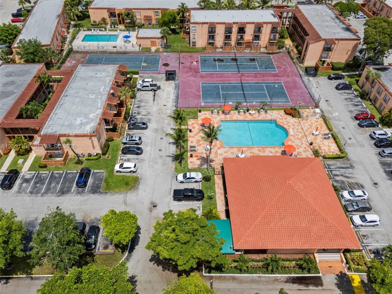 7220 Fairway Dr , Unit G3, Miami Lakes, FL 33014 Photo