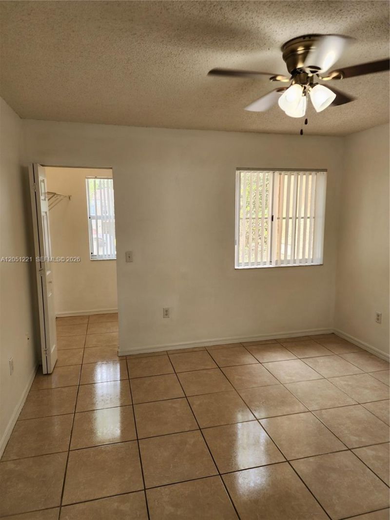 2433 Centergate Dr, Unit 203, Miramar, FL 33025 Photo