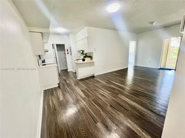 3211 Sabal Palm Mnr, Unit 102, Davie, FL 33024