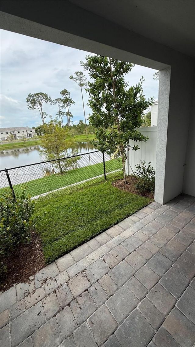 149 Lakeside Landing Ct , Royal Palm Beach, FL 33411 Photo