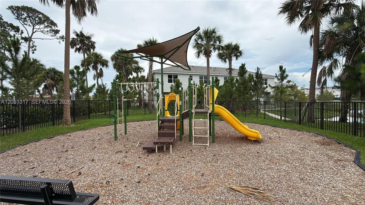 149 Lakeside Landing Ct , Royal Palm Beach, FL 33411 Photo