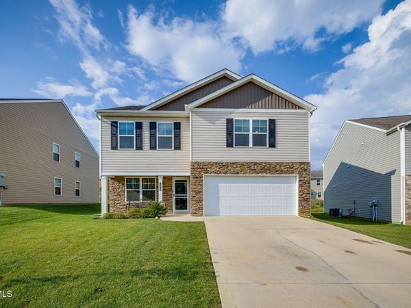 1210 Cherry Grove, Greeneville, TN 37745