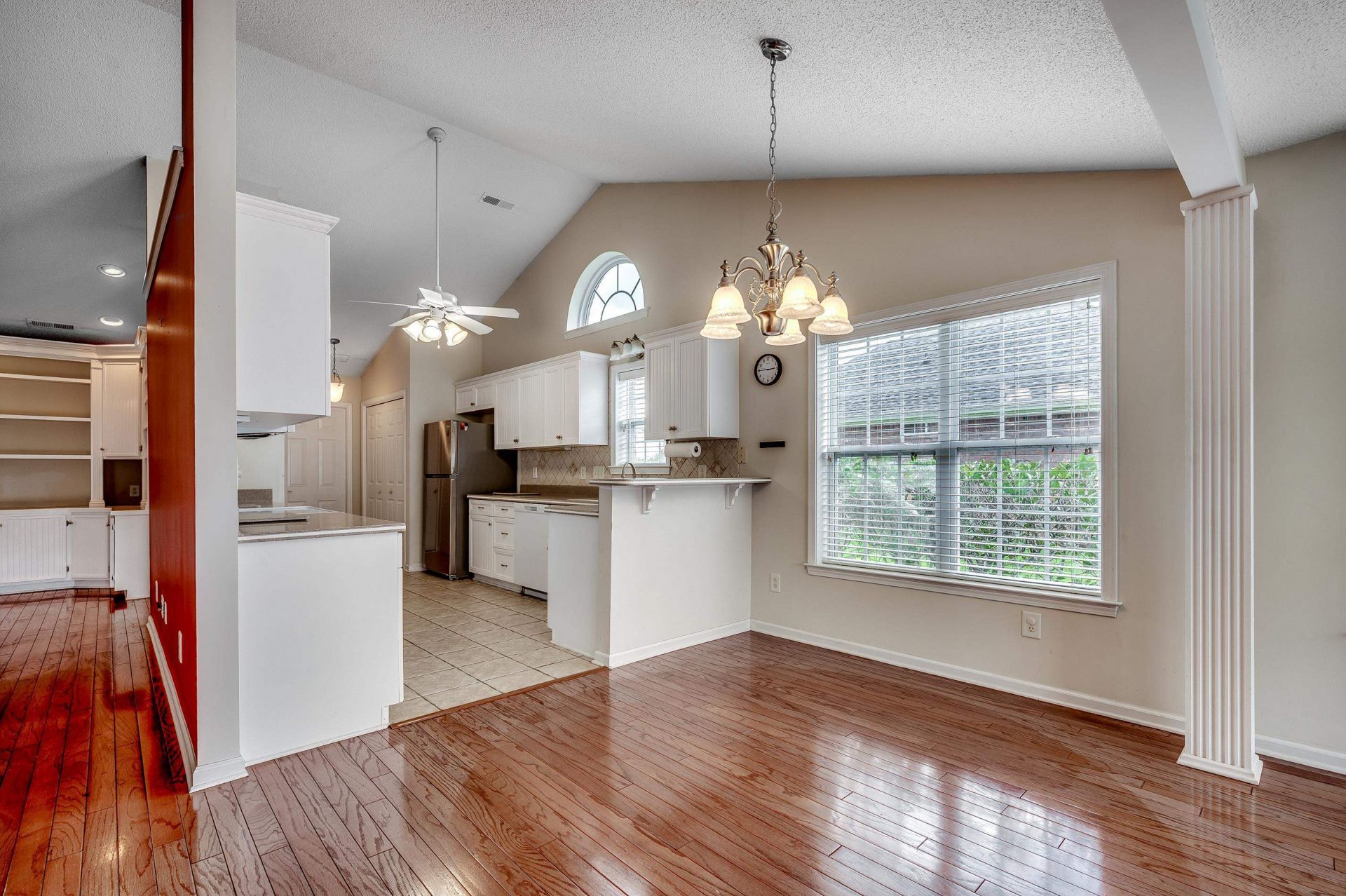 3512 Queens Harbour Blvd.  Photo 11