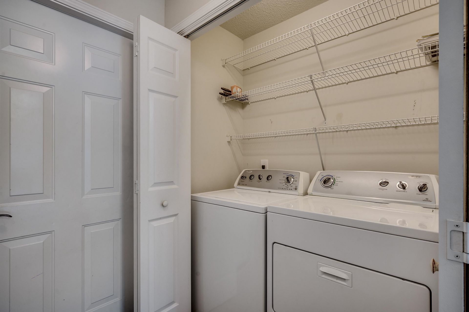 3512 Queens Harbour Blvd.  Photo 23