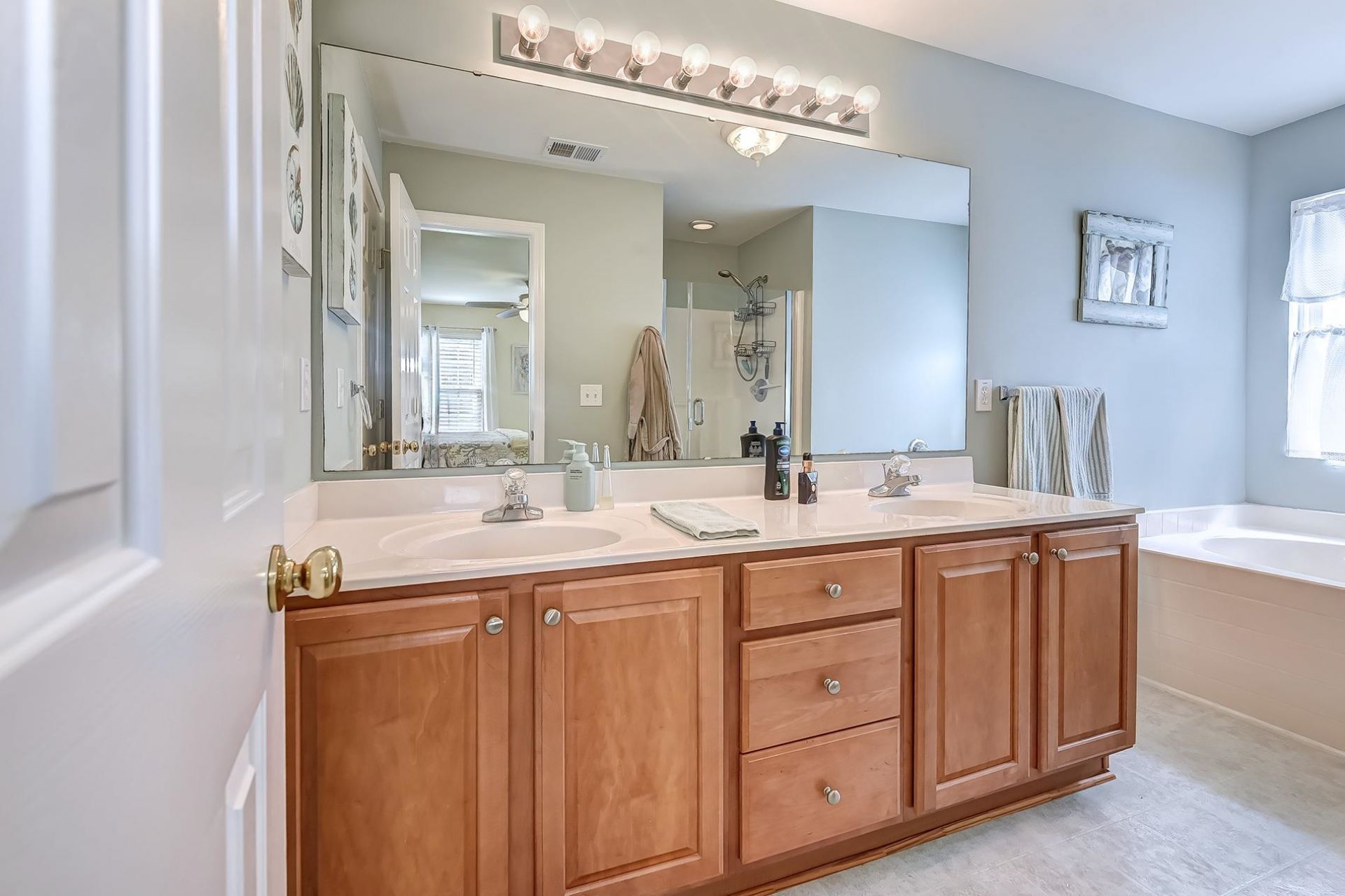 4665 Fringetree Dr. Photo 19