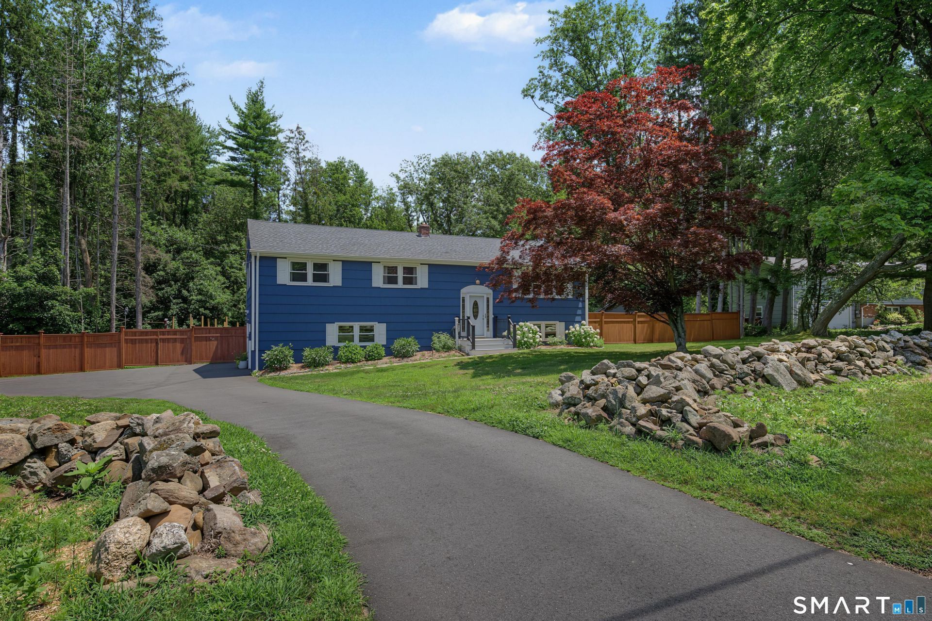 1399 Long Hill, Guilford, CT 06437 Main Photo