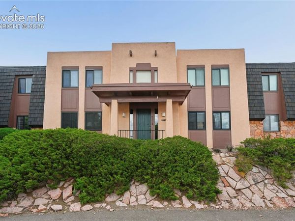 2927 Mesa Road, Unit C, Colorado Springs, CO 80904