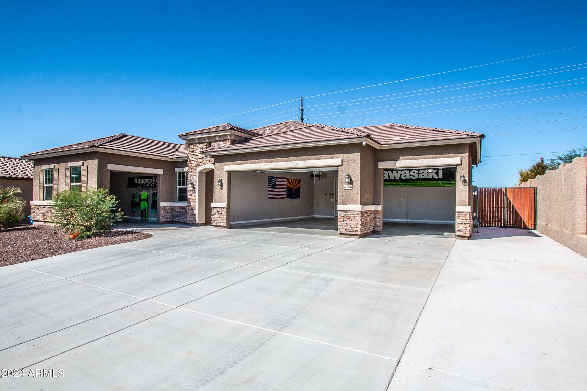 43856 N Hudson Trail, New River, AZ 85087 Main Photo