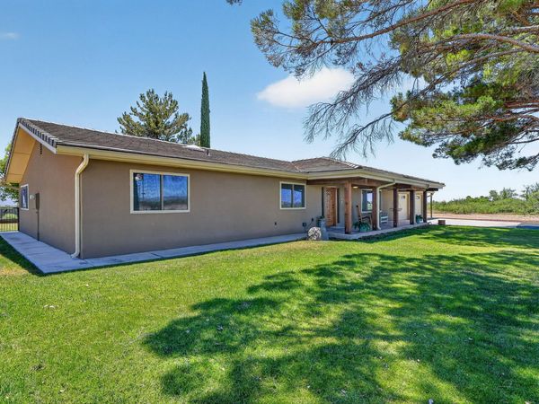 194 S TAYLOR Road, Willcox, AZ 85643