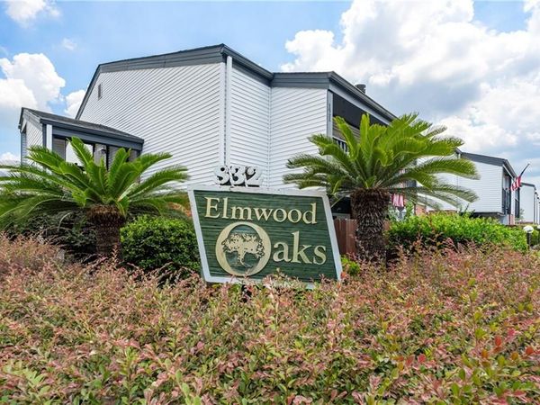 832 CLEARVIEW Parkway, Unit 523, Harahan, LA 70123