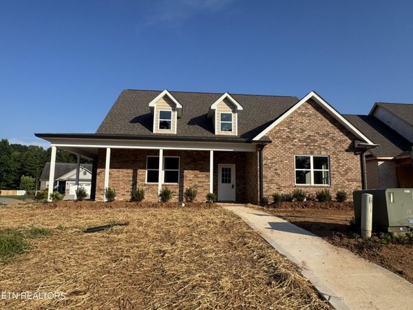 162 Crossroads Blvd, Oak Ridge, TN 37830