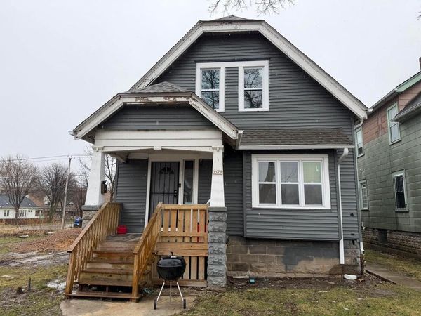 3570 N 19th STREET, Milwaukee, WI 53206