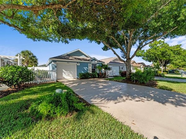 14932 Sterling Oaks DR , NAPLES, FL 34110