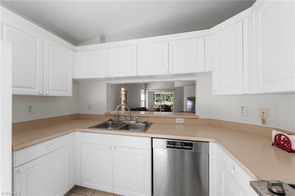 14932 Sterling Oaks Dr, Naples, FL 34110 Photo