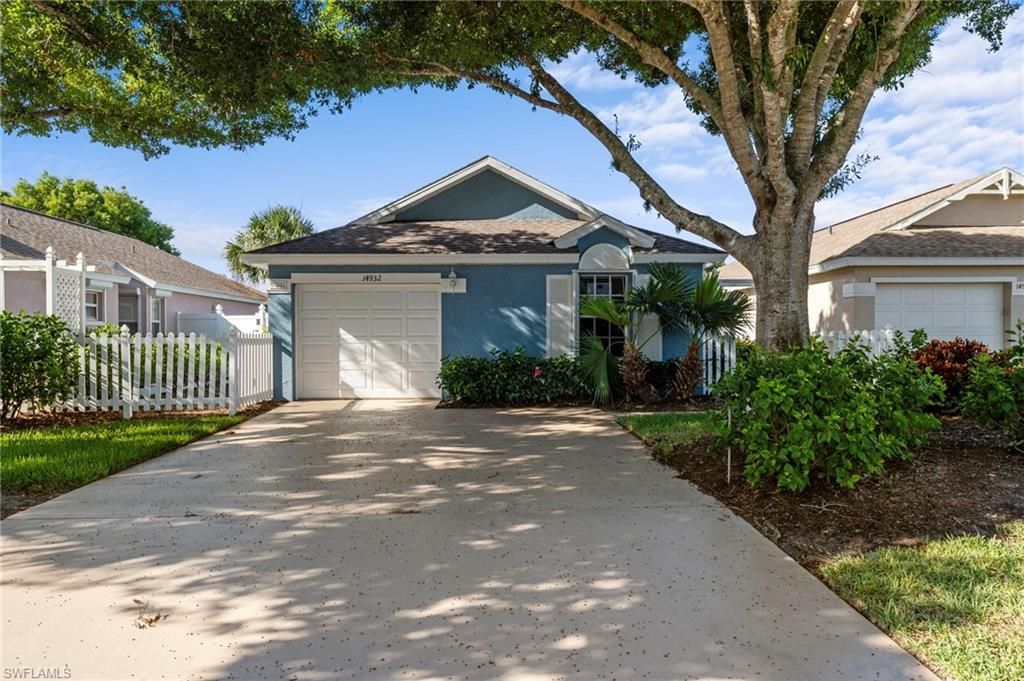 14932 Sterling Oaks Dr, Naples, FL 34110 Photo