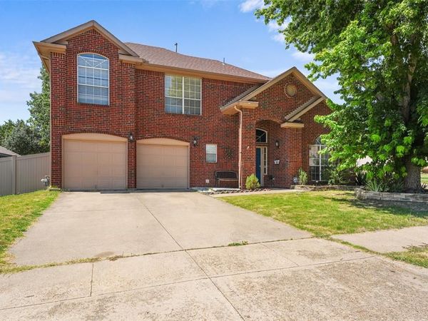 900 Chauvin Drive, Cedar Hill, TX 75104