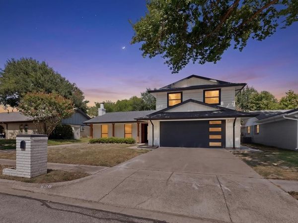 928 Columbus Court , Bedford, TX 76022