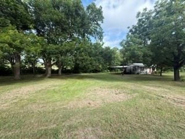 5863 Fm 895 , Lake Creek, TX 75450