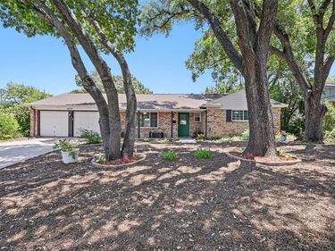 5629 Wharton Drive, Fort Worth, TX 76133