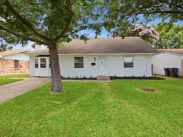 1217 Rosewood Hills Drive, Garland, TX 75040