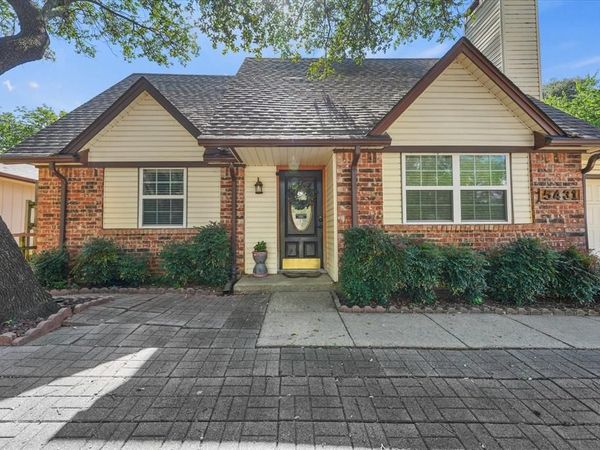 5431 Kings Manor Drive, Lake Dallas, TX 75065