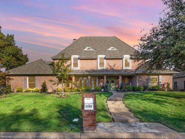 1103 Findlay Drive, Arlington, TX 76012