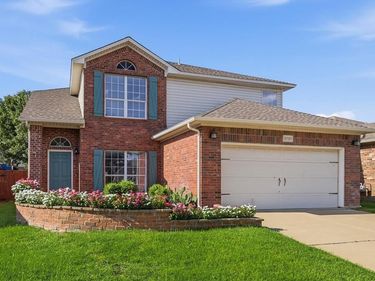 3737 Brandywine Lane, Fort Worth, TX 76244