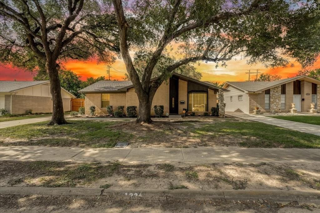 1226 Glen Loch Drive, Irving, TX 75062 Main Photo