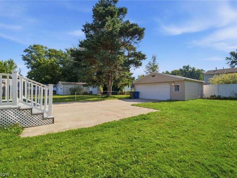 5635 Park Street, Mentor on the Lake, OH 44060 Photo 27