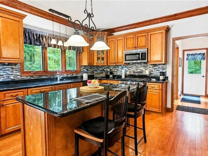 9220 Woods Way Drive, Kirtland, OH 44094 Photo 5