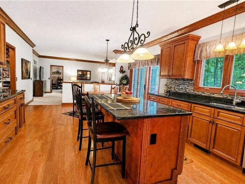 9220 Woods Way Drive, Kirtland, OH 44094 Photo 8