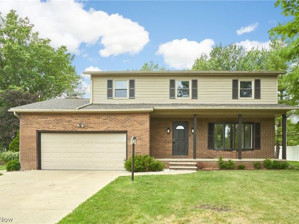 4368 Norona Drive , Cuyahoga Falls, OH 44224
