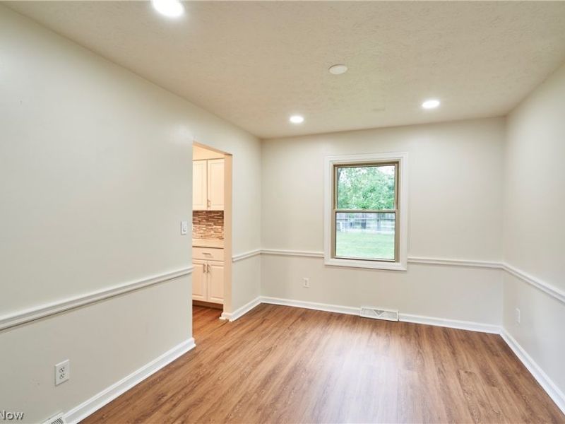4368 Norona Drive, Cuyahoga Falls, OH 44224 Photo 5