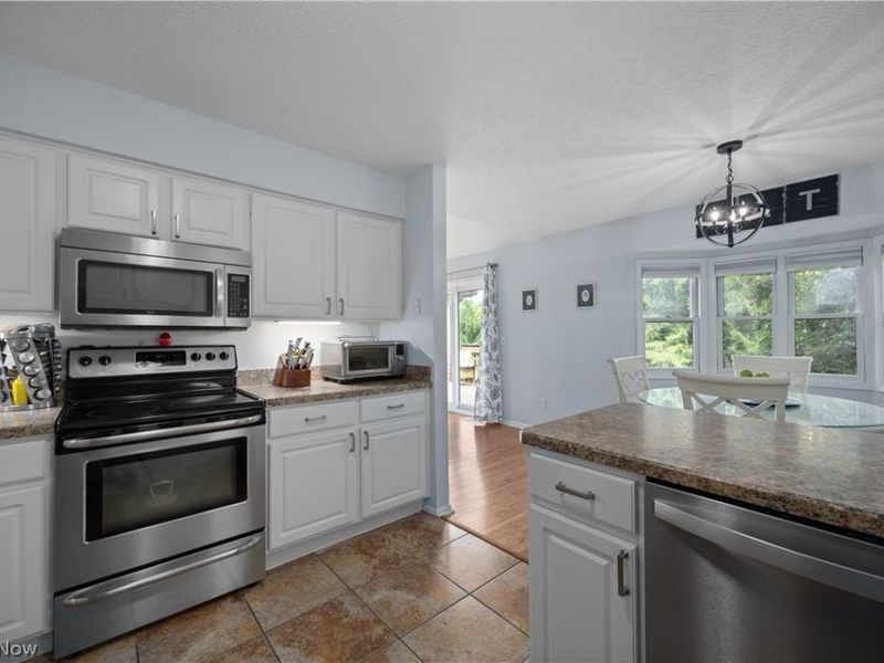 875 Hampton Circle, Unit 3, Aurora, OH 44202 Photo 13