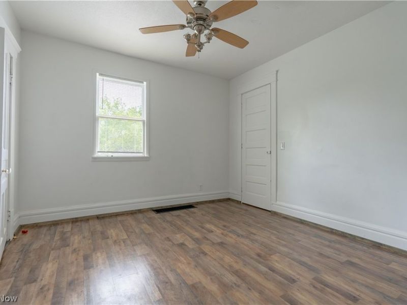 64 Diamond Avenue, Barberton, OH 44203 Photo 6