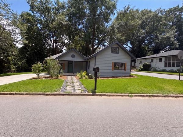 470 Oak Drive , Atlanta, GA 30354