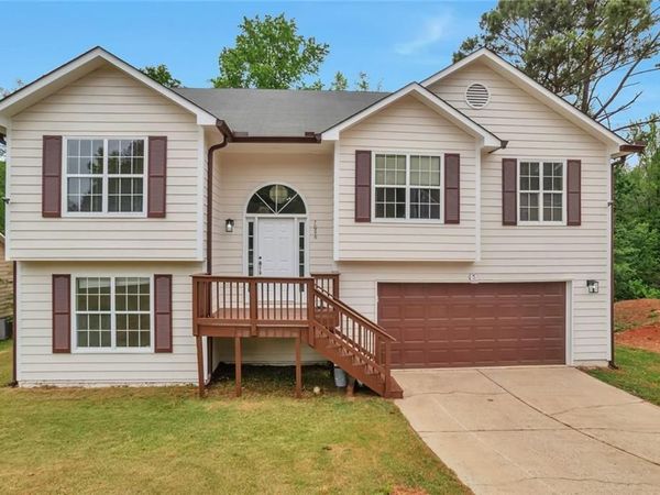 7086 Sir Galahad Way , Jonesboro, GA 30236