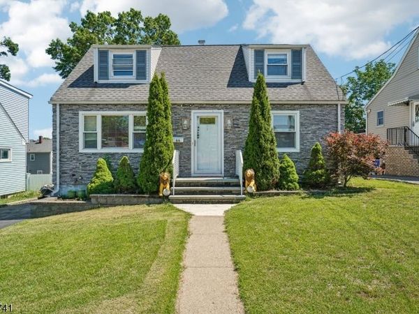 64 16Th Ave, Elmwood Park, NJ 07407
