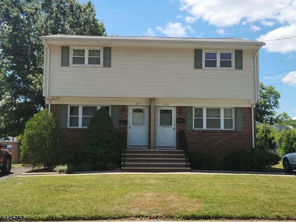 201 1St St, Middlesex, NJ 08846