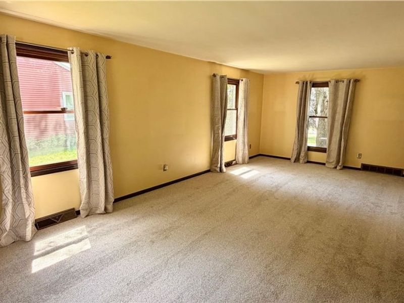 5740 Lake Cable Avenue NW, Canton, OH 44718 Photo 11
