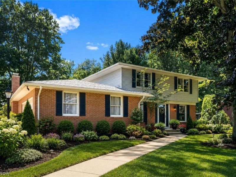5740 Lake Cable Avenue NW, Canton, OH 44718 Photo 2