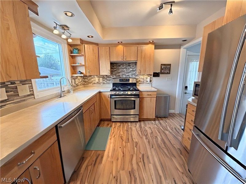 9001 Harrow Drive, Parma, OH 44129 Photo 7