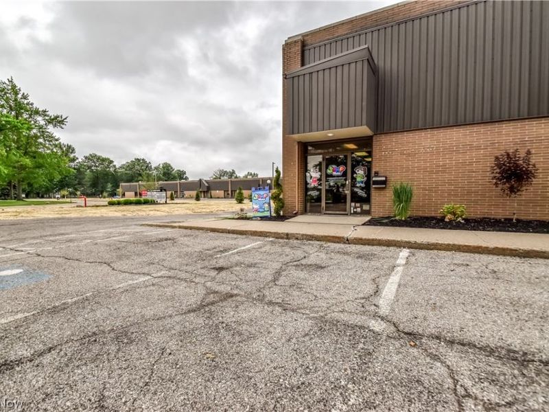34675 Melinz Parkway, Eastlake, OH 44095 Photo 1