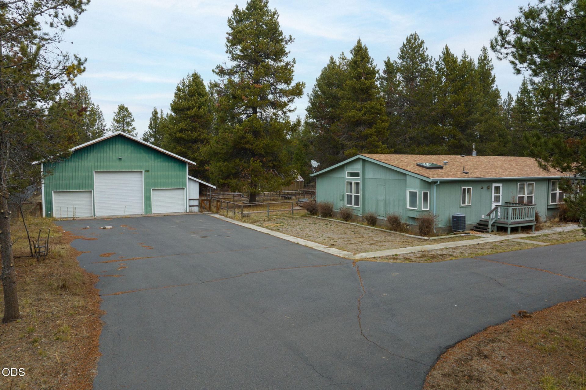 15728 Eastwind Court, La Pine, OR 97739 Main Photo