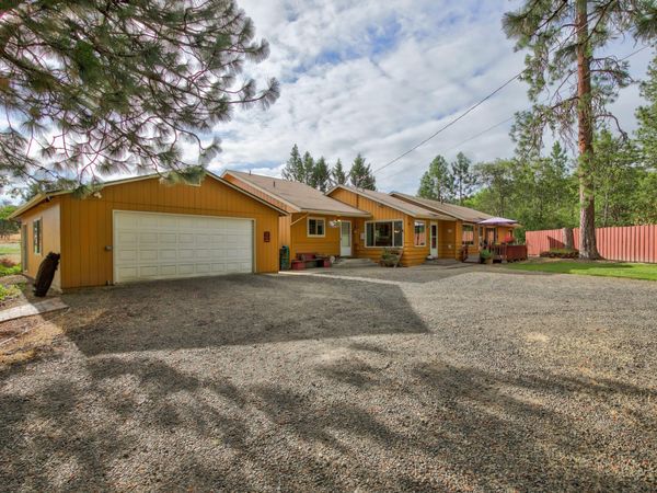 5164 Glen Echo Way, Central Point, OR 97502