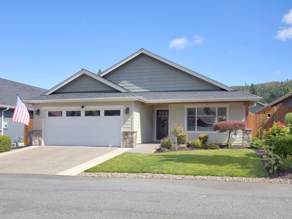 2036 SW Truman Way, Grants Pass, OR 97526